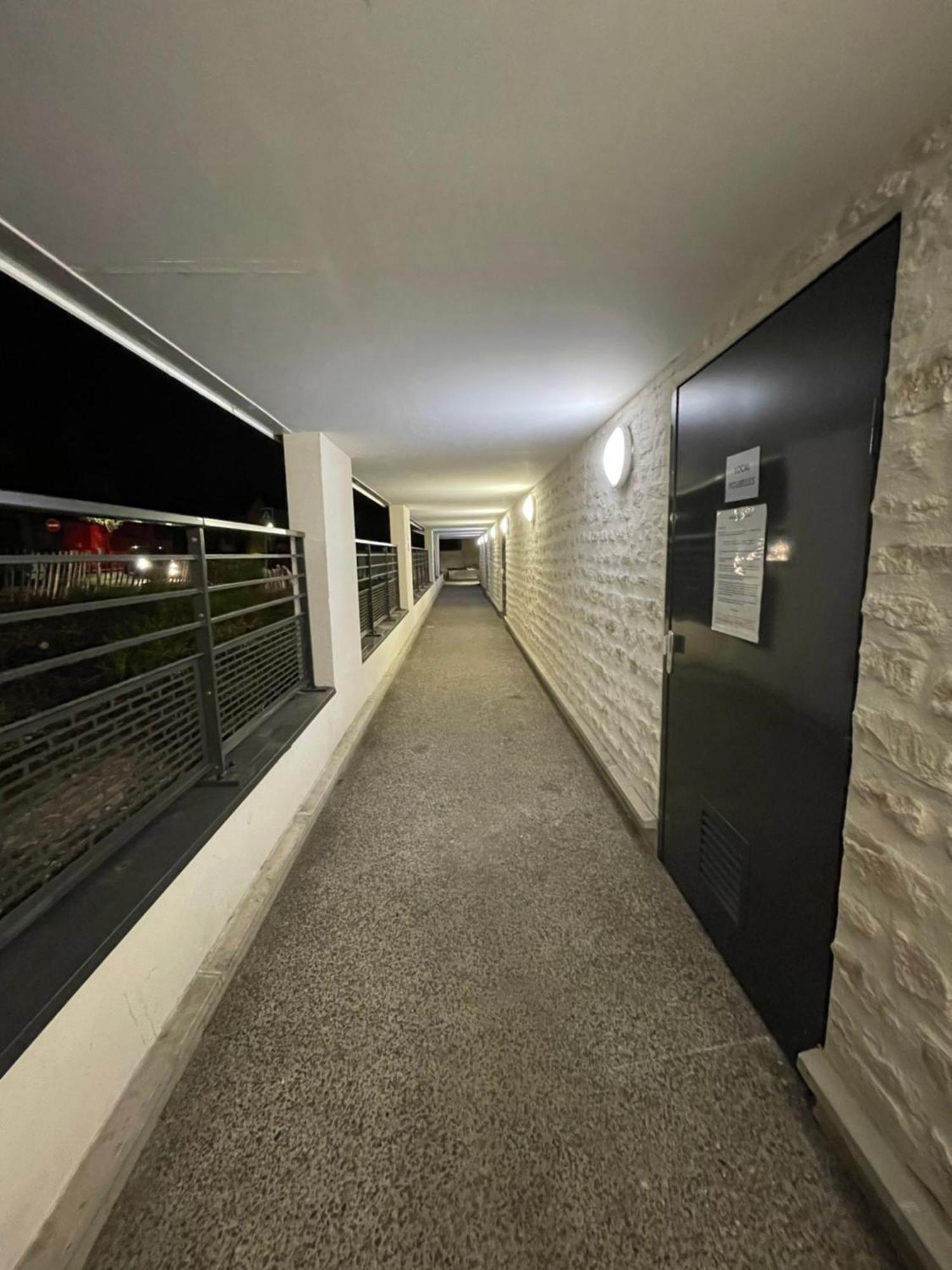 Appartement Lahcen Thorigny-sur-Marne Eksteriør billede