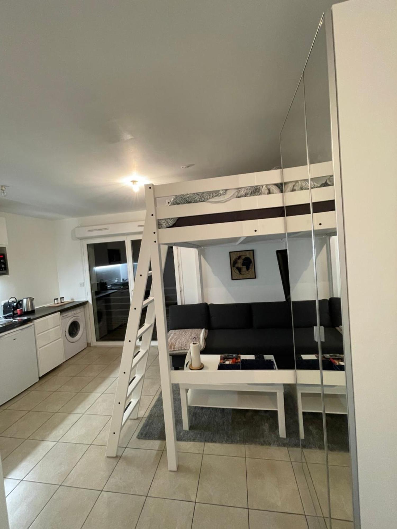 Appartement Lahcen Thorigny-sur-Marne Eksteriør billede