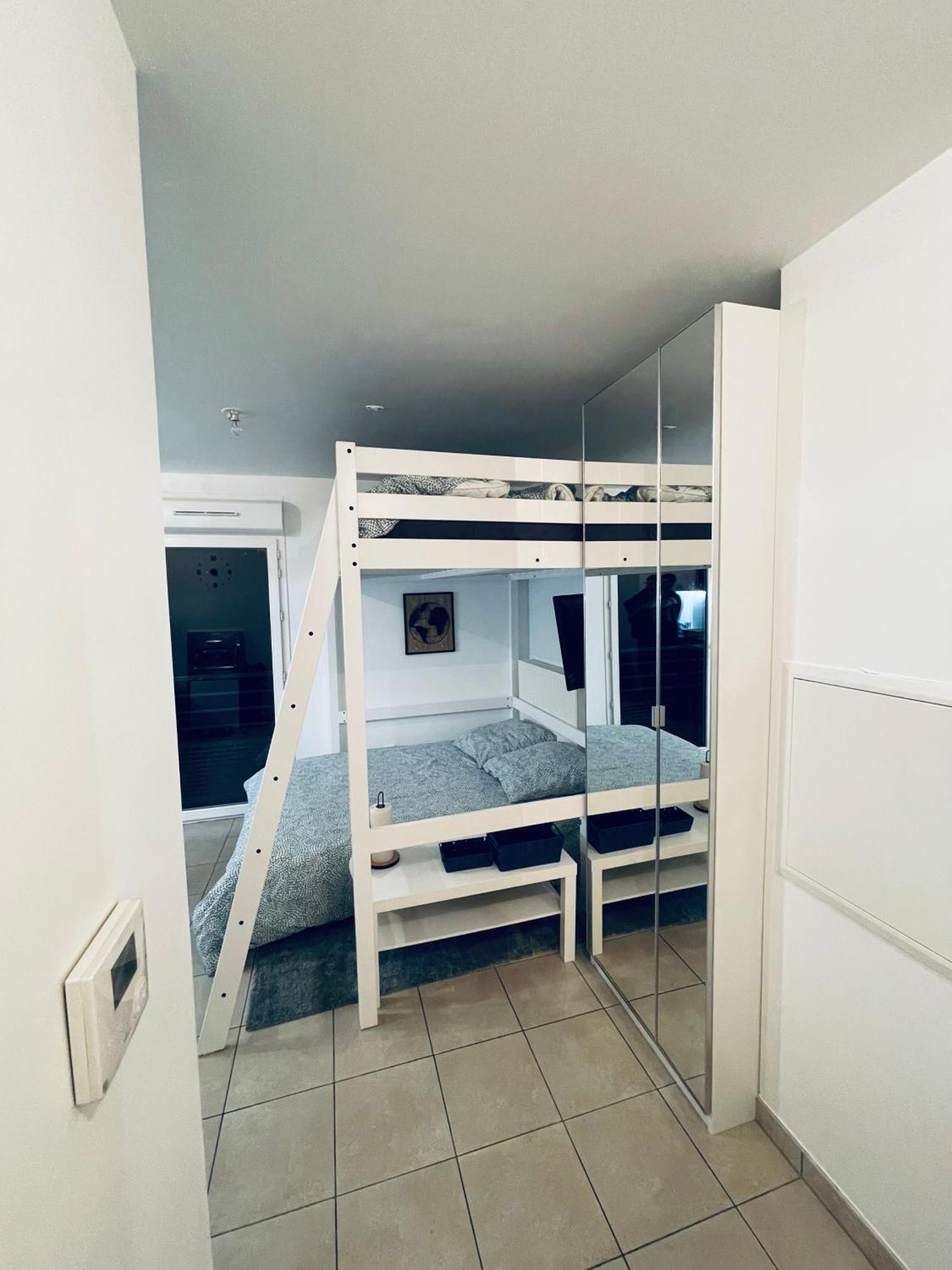 Appartement Lahcen Thorigny-sur-Marne Eksteriør billede
