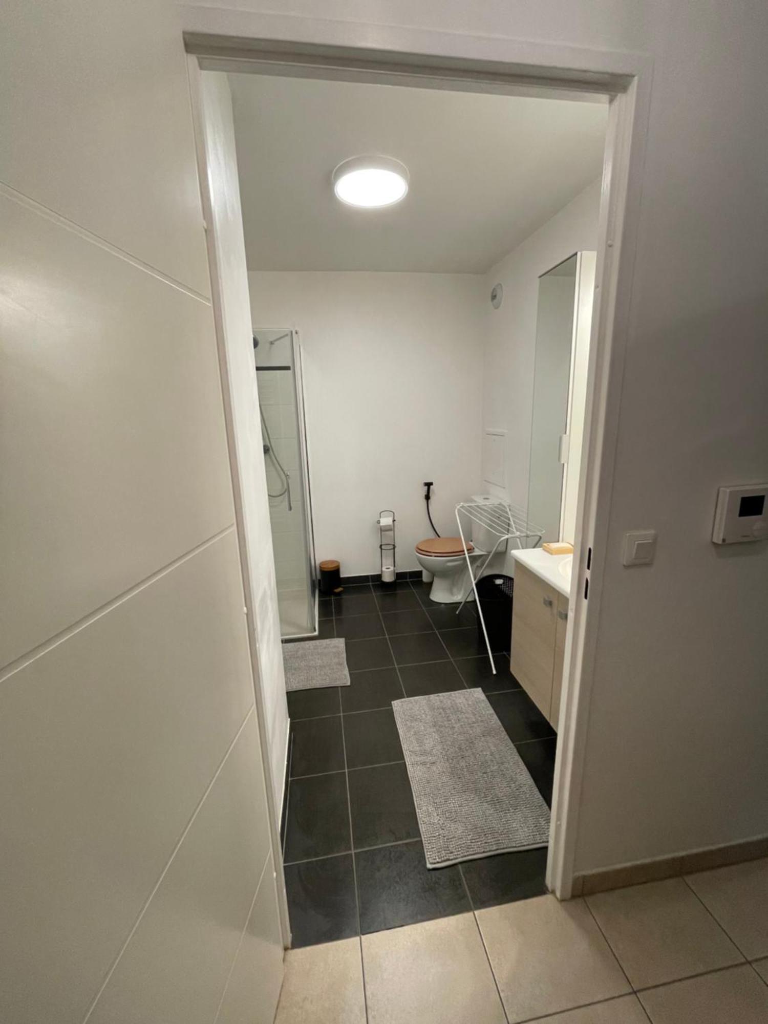 Appartement Lahcen Thorigny-sur-Marne Eksteriør billede